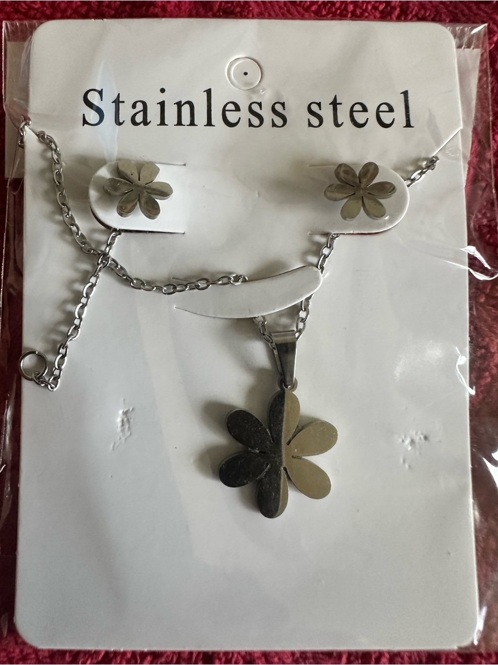 Stainless Steel Flower Pendant Necklace Set - Silver Floral Design